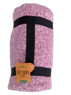 NEW Northeast Outfitters Cozy Sherpa Throw Blanket Purple Lavender